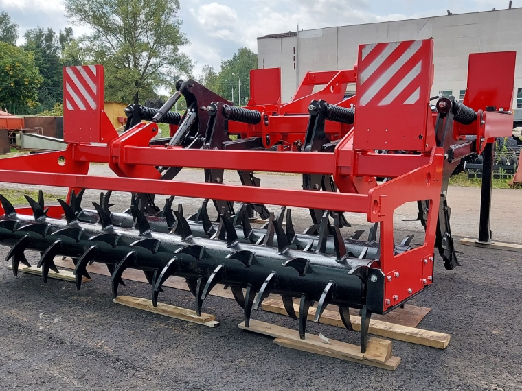 ГЛУБОКОРЫХЛИТЕЛЬ ТЯЖЕЛЫЙ ГРТ-3