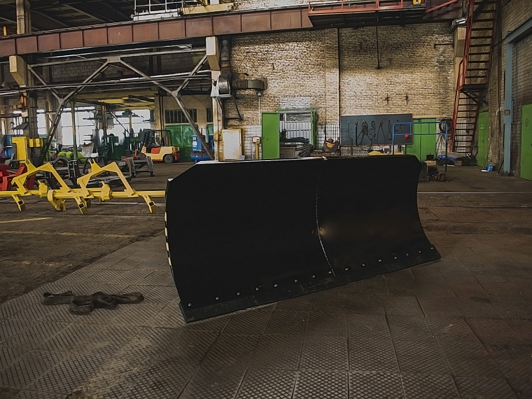 ОТВАЛ УМ.Т-1221 ДЛЯ ТРАКТОРА МТЗ-1221