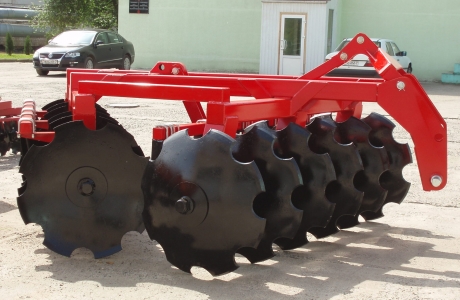 БОРОНА ДИСКОВАЯ НАВЕСНАЯ МЕЛИОРАТИВНАЯ С НЕРЕГУЛИРУЕМЫМ УГЛОМ АТАКИ БДН-ЗА